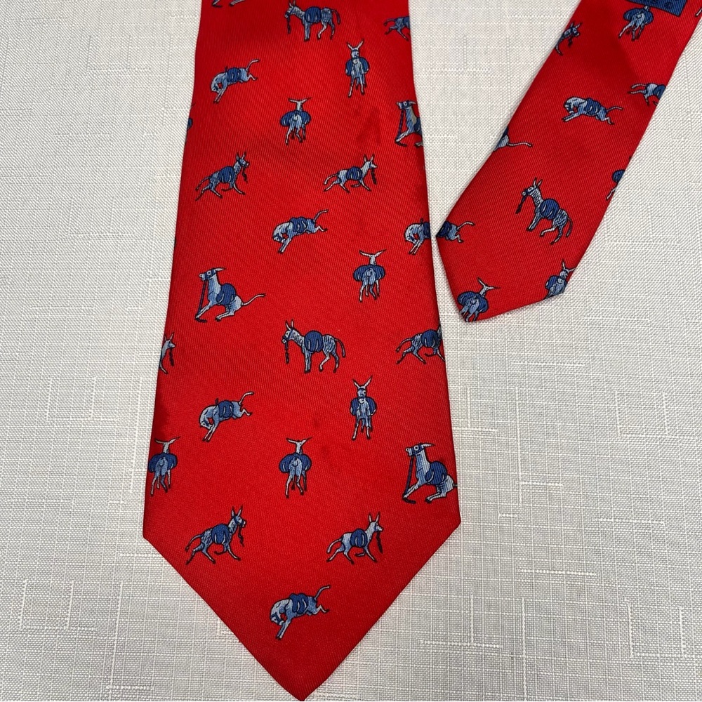Men’s Hermes silk blue Red donkey Silk Tie with Blue Pattern‎ - Picture 3 of 4
